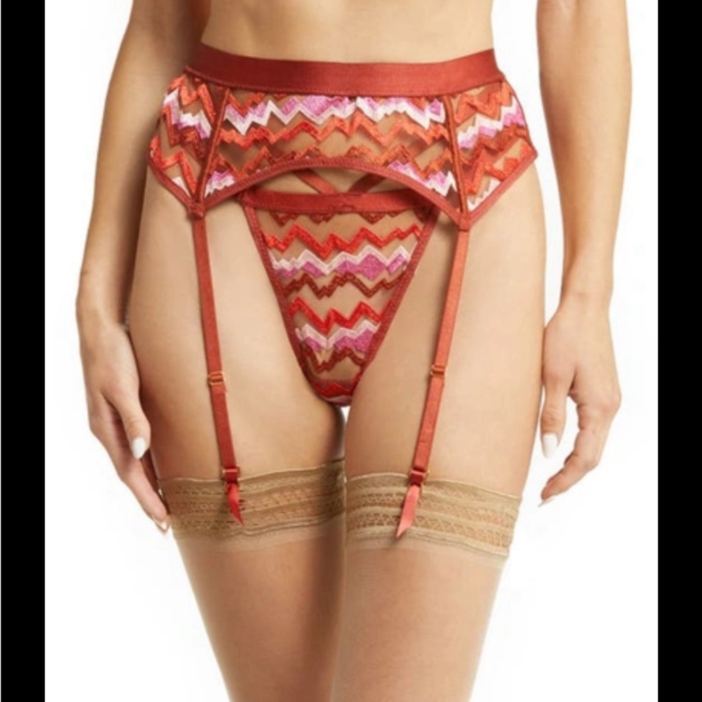 Kilo Brava Embroidered garter belt XXXL New with tags